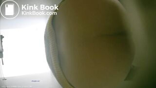 Chinese girl pooping - video 225