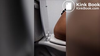 Latina with big ass pooping and farting on toilet