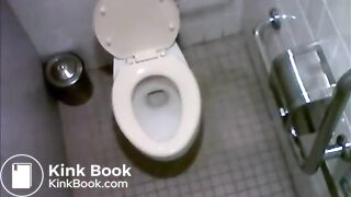 japanese girl toilet - video1