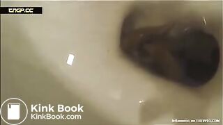 Girl pooping - video 488