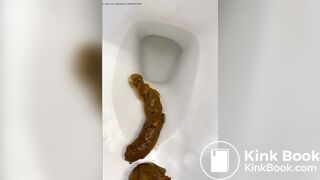 Cute Ebony Chick Drops a Couple of Turds