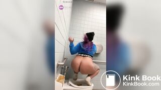 NixiesThickPoopingAss