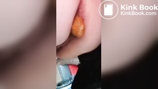 White girl shitting - video 4