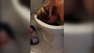 Face in Full Toilet