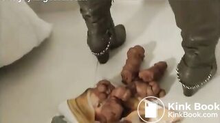 Gorgeous Blonde lays massive turd onto a magazine