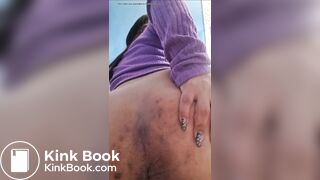 Big booty Argentinian spreads ass cheeks to poo