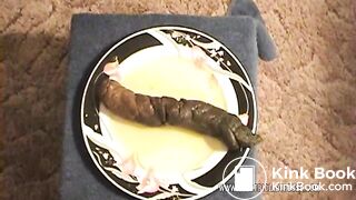 A poo log on a plate..