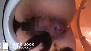 The amateur girl's excretion