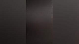 Ploping while morning pee