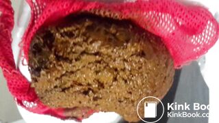 Poop into red panties