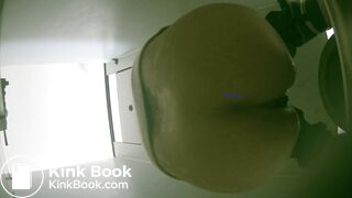 Chinese girl pooping - video 224