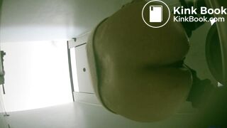 Chinese girl pooping - video 224