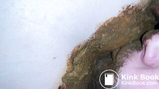 Cleaning her ass - video 3