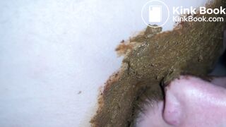 Cleaning her ass - video 3