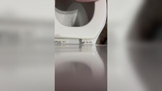 Toilet poop - video 193