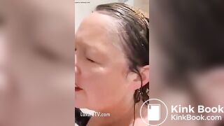 Shower with shamPOO..