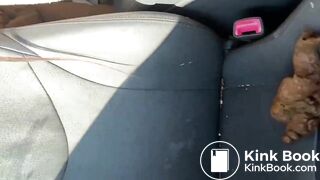 Girl pooping - video 473