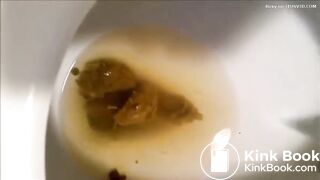 Sexy Girl Pooping on the Toilet - video 2