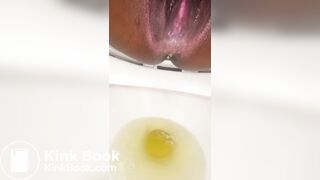 Ebony shits - video 11