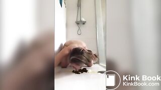 Hot Young Girl Licks Her Shit on Cam