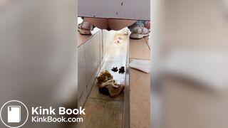 Chinese voyeur wet shit with gas in ditch