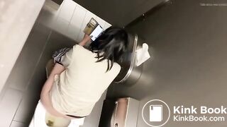 Brunette plops in public toilet