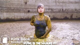 ManureFetish Spring Sale - Girls in cowshit