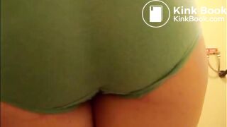 Girl shitting her green panties with a crackling poo