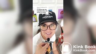 girls talking about pooping