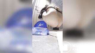 beautiful chinese girl goes to the toilet - video 8