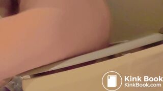 she filled the toilet