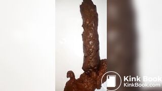 girl gave birth to her shit baby in the tube