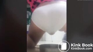 pantypoop bulge