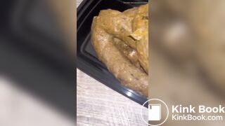 Girl poop - video 109