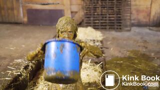 Maddison Discovering the joy of cowshit