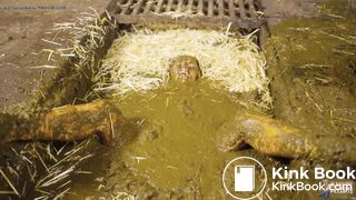 Maddison Discovering the joy of cowshit