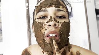 Super Extreme Scat Latina Girl!!