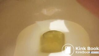 Woman pooping in toilet - video 18