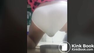 She pushed out a kinda painful poop