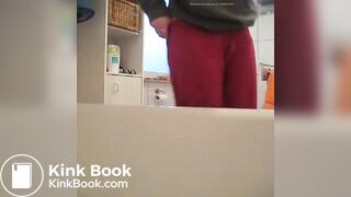 German lady.. last ihr Mitbewohner ein kleines Geschenk