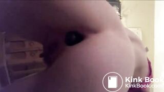 Girl poop - video 114