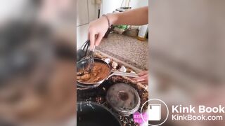 Pooping girl - video 127