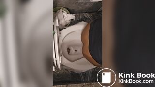 Ebony girl shitting at friends house