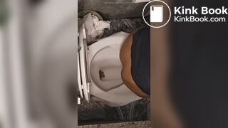 Ebony girl shitting at friends house