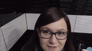 Girl pooping 4 - video 5
