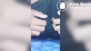 Thai girl short poop in bed room