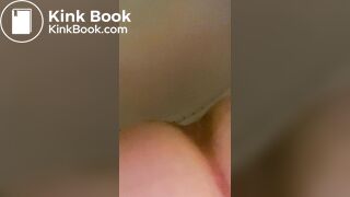 MILF takes a nice shit