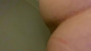 MILF poo - video 3