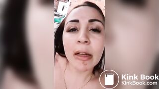 Solo scat play Latina on a balcony in a slum..