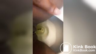 A messy toilet poo..